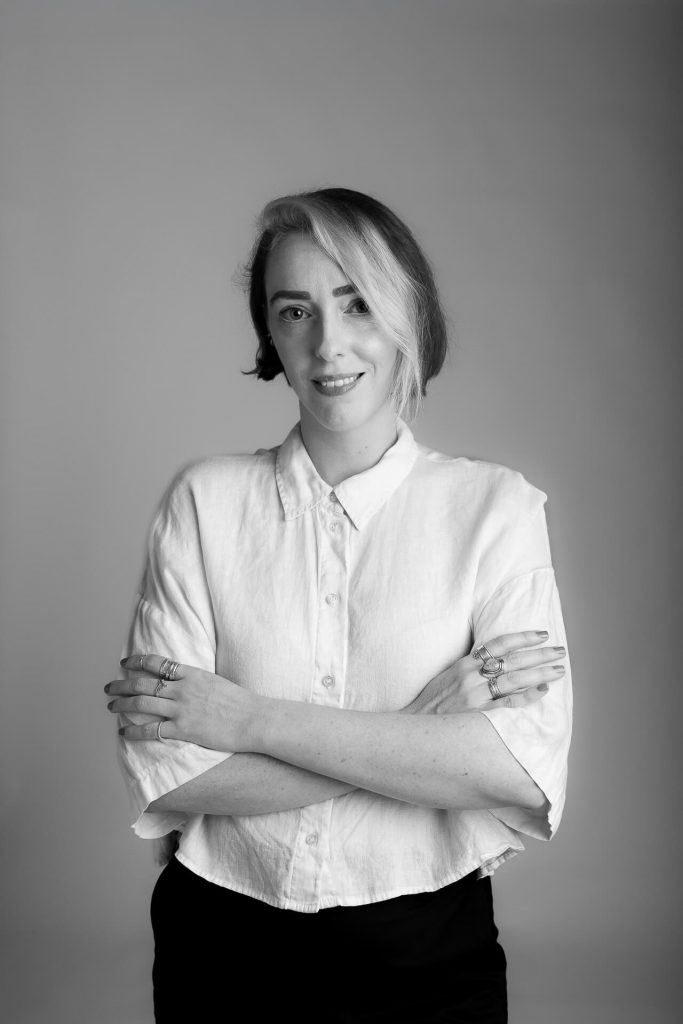 Portrait branding contemporain en studio à Dax